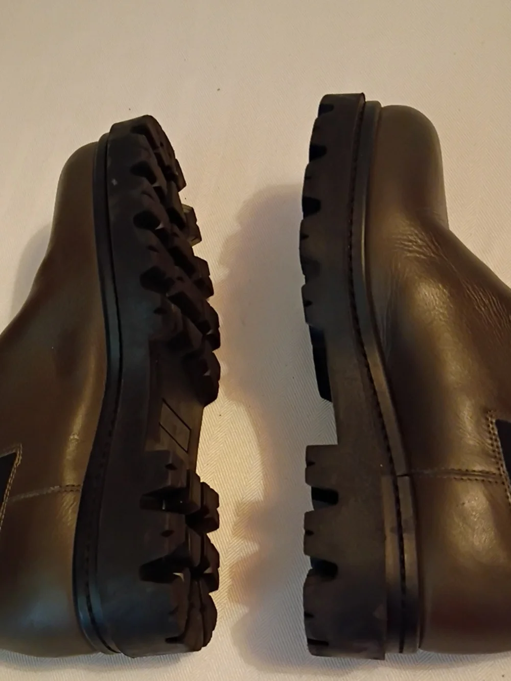 Banana Republic Boots 8